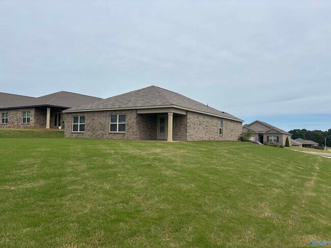 Building Photo - 104 Settlement Dr