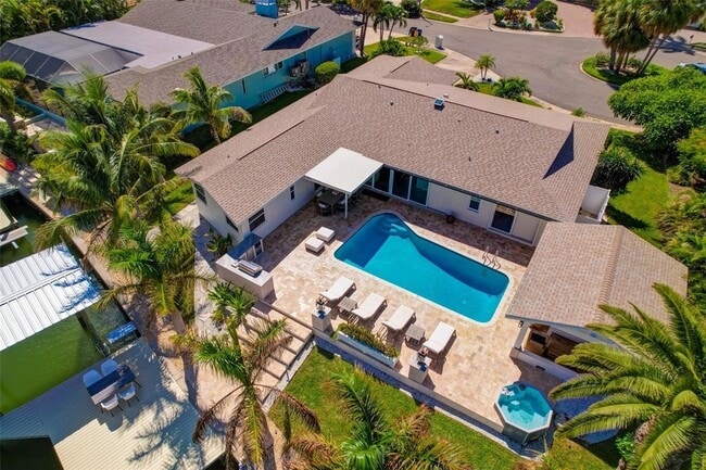 Building Photo - 807 Snug Island