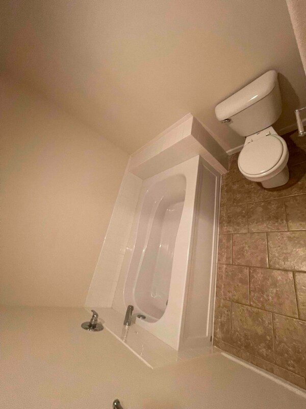 Building Photo - 138 Vernon St