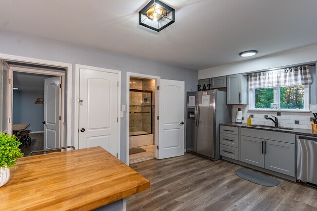 Building Photo - 173 Mountainview Rd