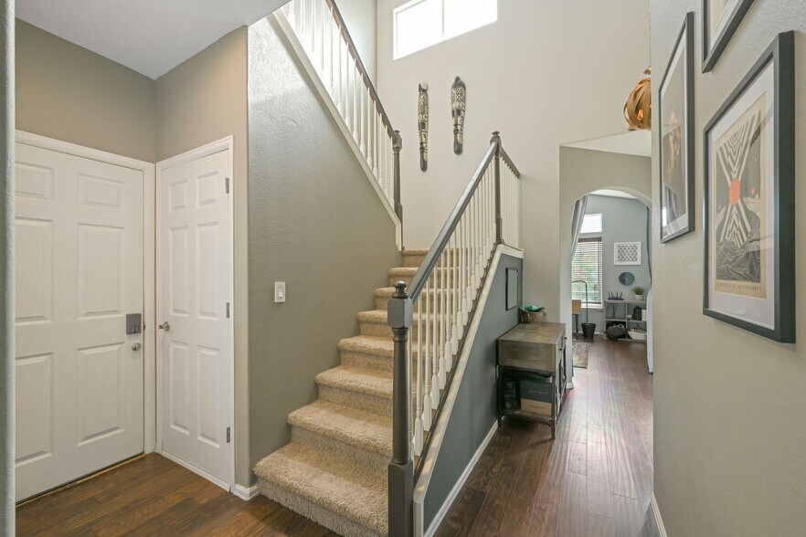 Hallway - 2633 Clarion Ln
