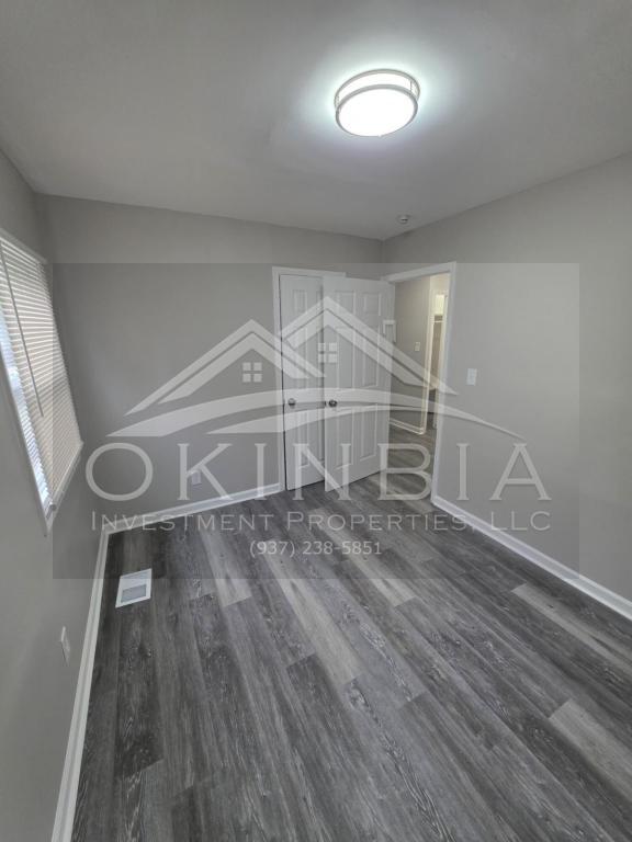 Building Photo - 4420 Catalina Ave