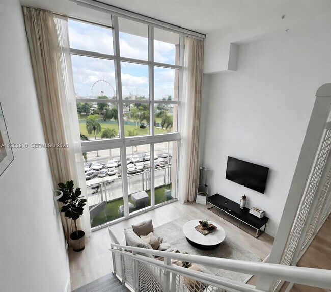 Building Photo - 253 NE 2nd St