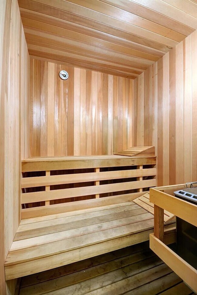 Building Photo - STUNNING LUXURY HOME WITH GORGEOUS SETTING IN WONDERFUL ORINDA!