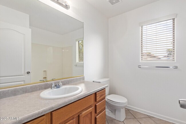 Building Photo - 42346 W Sunland Dr