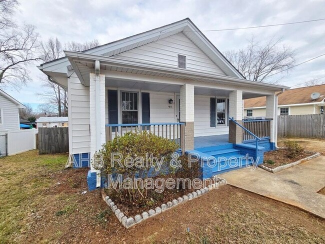 Building Photo - 914 Stokes St