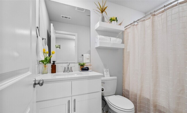 Building Photo - 43 St Austell Dr