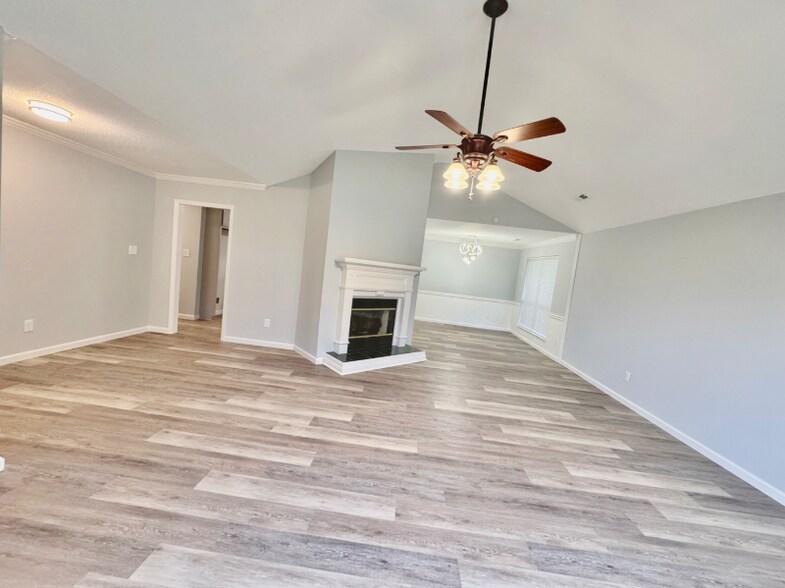Building Photo - 100 Patra Dr