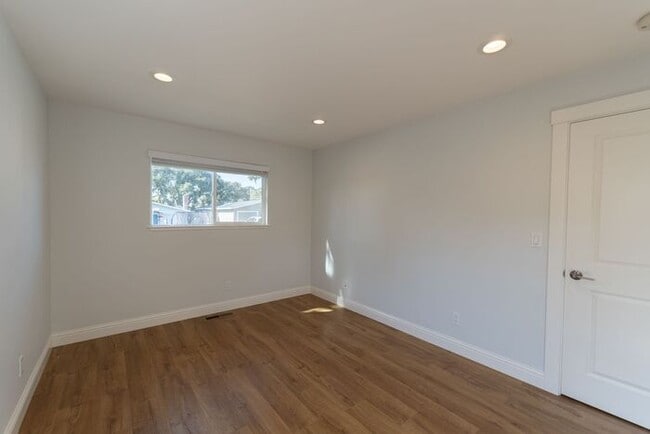 Building Photo - Remodeled Pacific Grove 2-Bedroom with Gourmet Kitchen