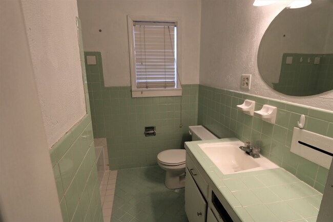 Building Photo - 2708 Avenue N