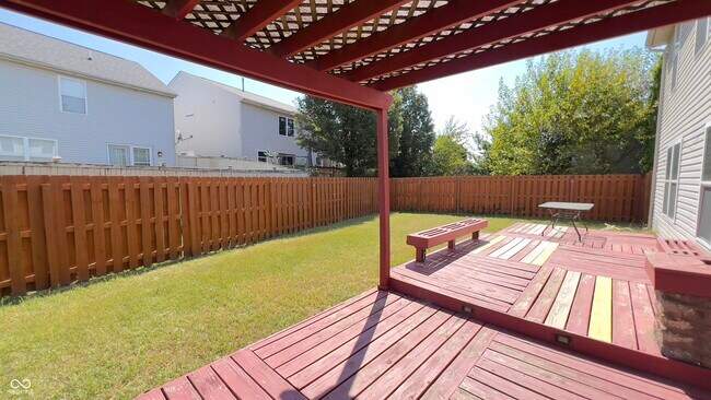Building Photo - 5363 Fishlake Dr