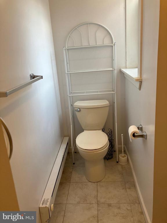 Building Photo - 1920 Fontain St