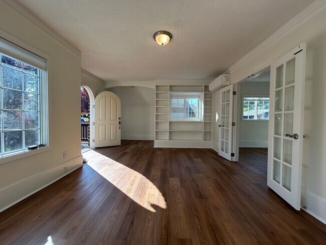 Building Photo - Welcome to your new home!