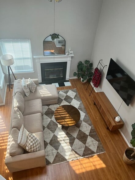 Building Photo - 13819 Lord Fairfax Pl