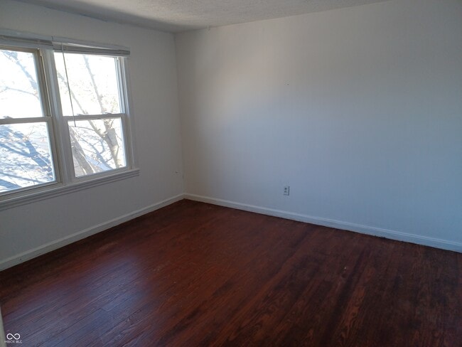 Building Photo - 670 Cleveland St