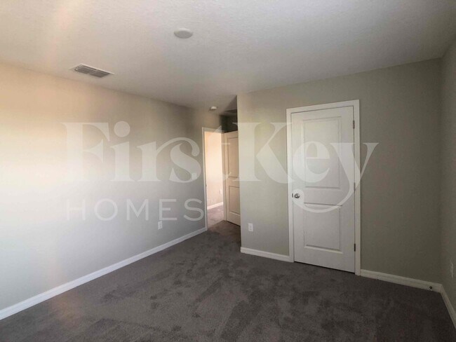 Building Photo - 10001 RoseMary Leaf Ln