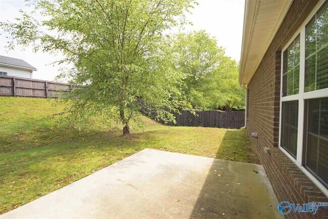 Building Photo - 106 Back Creek Cir NW