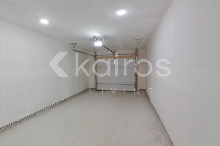 Building Photo - 14250 Ruffian Ave