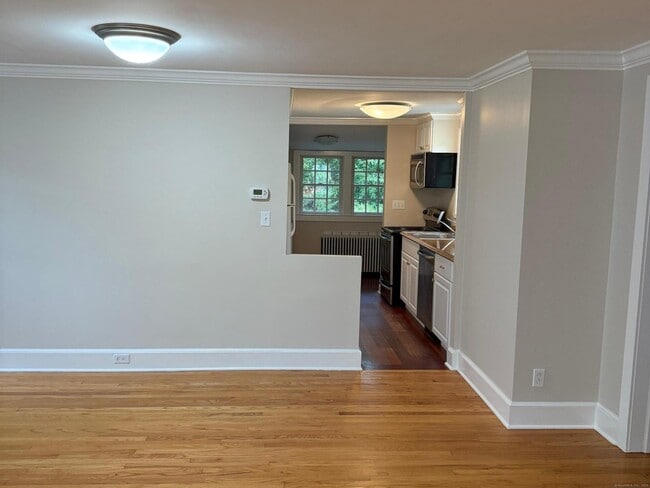 Building Photo - 257 Noroton Ave