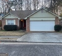 Building Photo - 190 Oakwood Cir