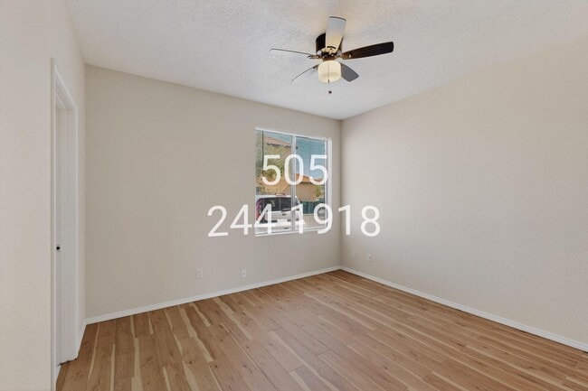 Building Photo - 1121 Meadowlark Way SE