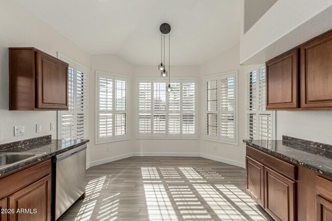 Building Photo - 4368 W Wahalla Ln