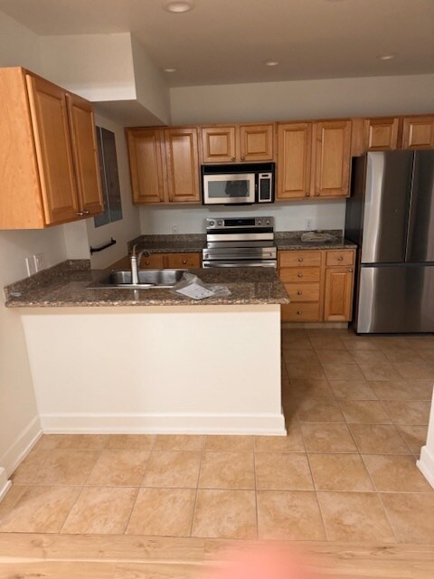 kitchen - 2333 Boylston Ave E