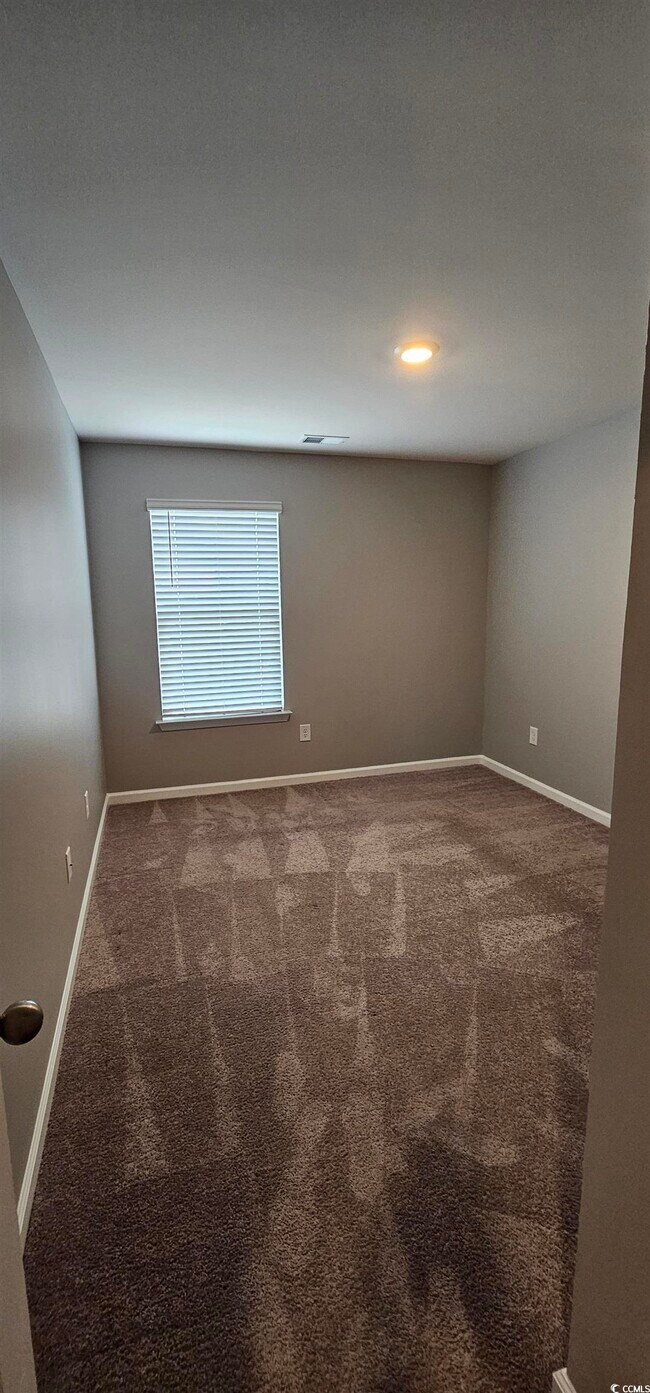 Building Photo - 621 Talisman Trail