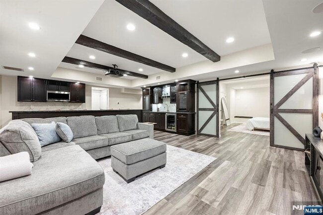 Building Photo - 19 Adams St