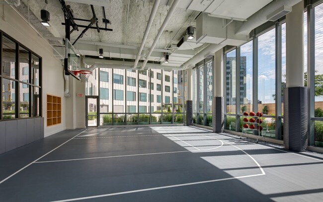 Building Photo - 10 City Point