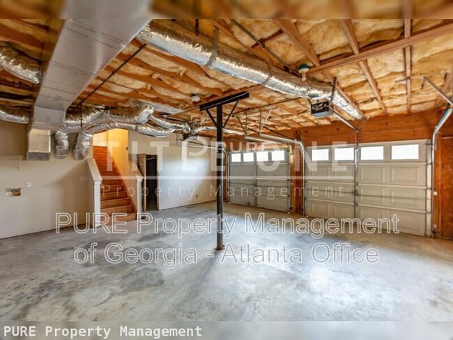 Building Photo - 177 Majesty Dr