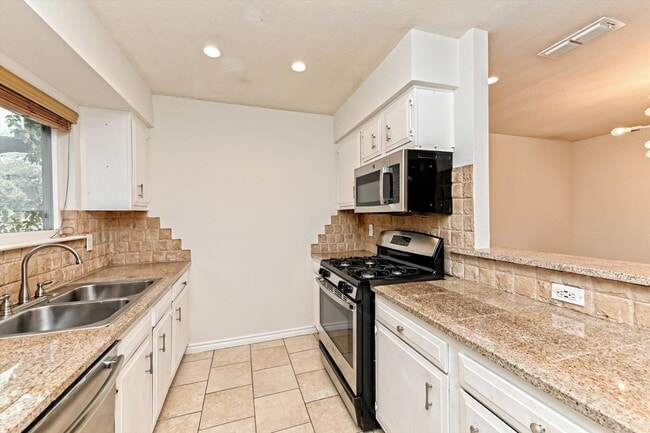 Building Photo - 3706 Harpers Ferry Ln