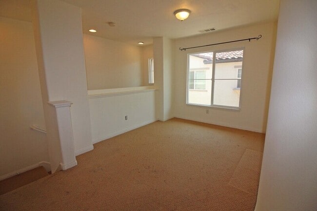 Building Photo - 28440 Mirabelle Ln