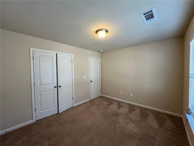 Building Photo - 367 Highland Pointe Cir E