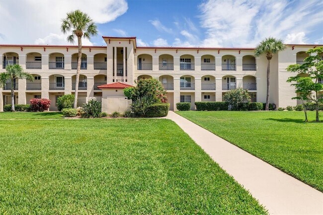 Primary Photo - 1 Colony Point Dr