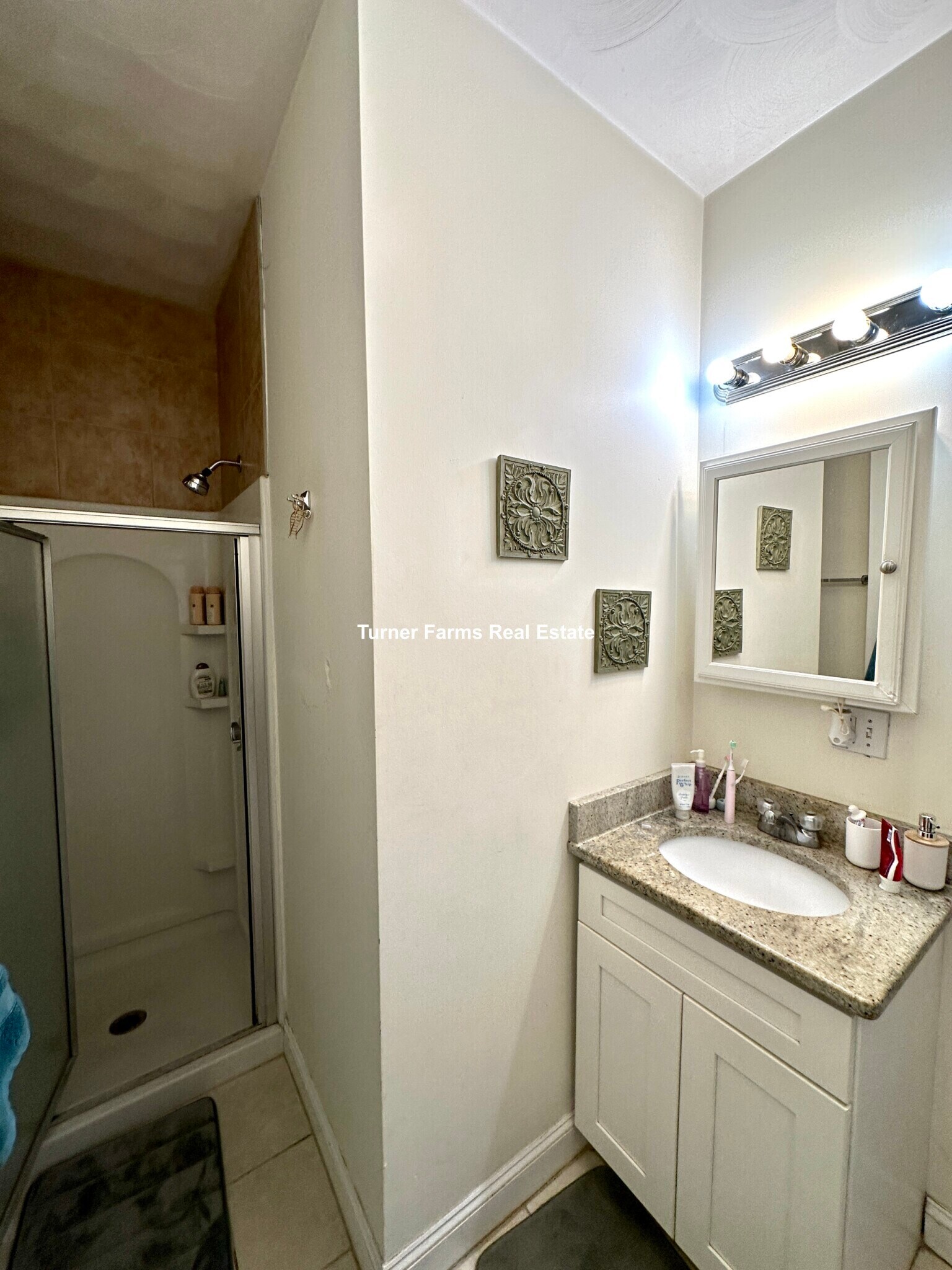 Building Photo - 8 Carmel St