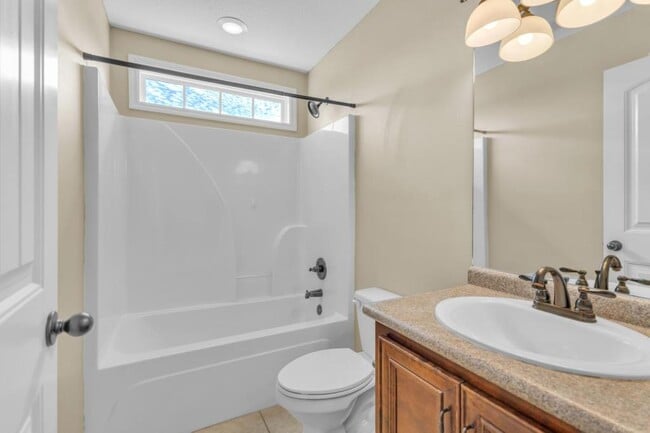 Building Photo - 5073 Branch Point Dr