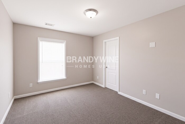 Building Photo - 5209 Lakerock Dr SW