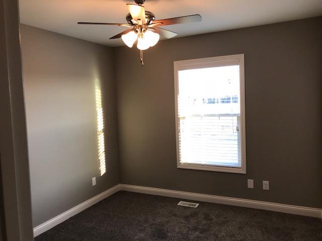 Building Photo - 411 Split Rail Dr