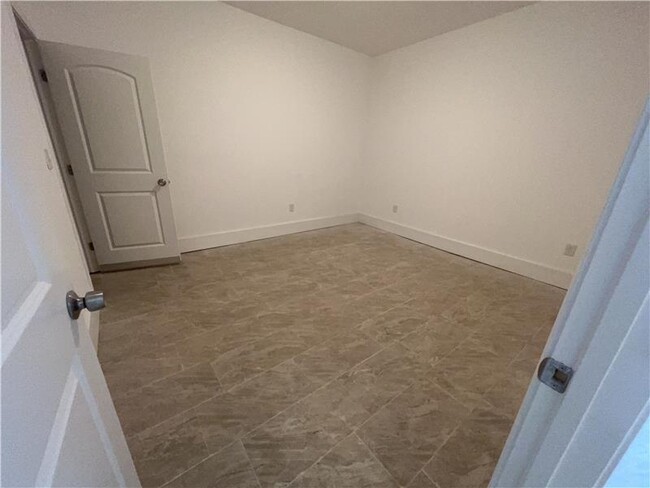 Building Photo - 76 Rockmart Dr NW