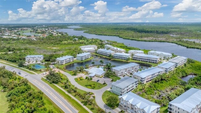 Building Photo - 10395 Coral Landings Ln