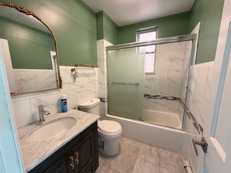 Building Photo - 3361 Fenton Ave