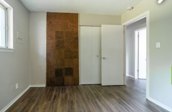 Building Photo - 2588 Maybury Rd