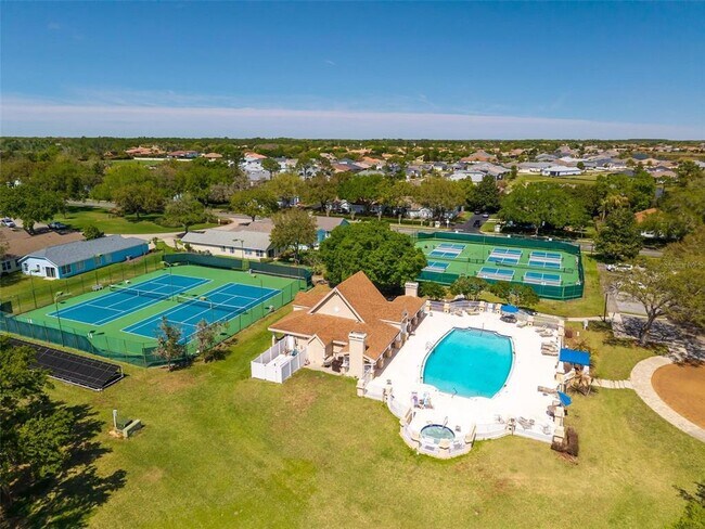 Building Photo - 7006 Pine Hollow Dr