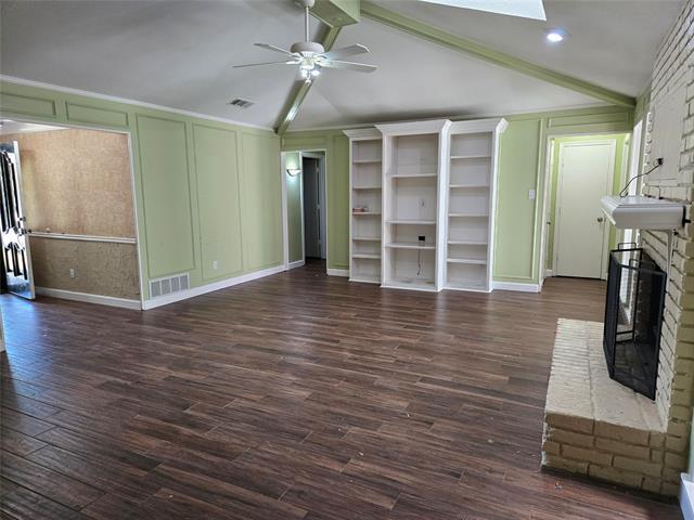 Building Photo - 414 Pebblecreek Dr