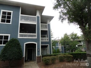 Building Photo - 424 Mather Green Ave
