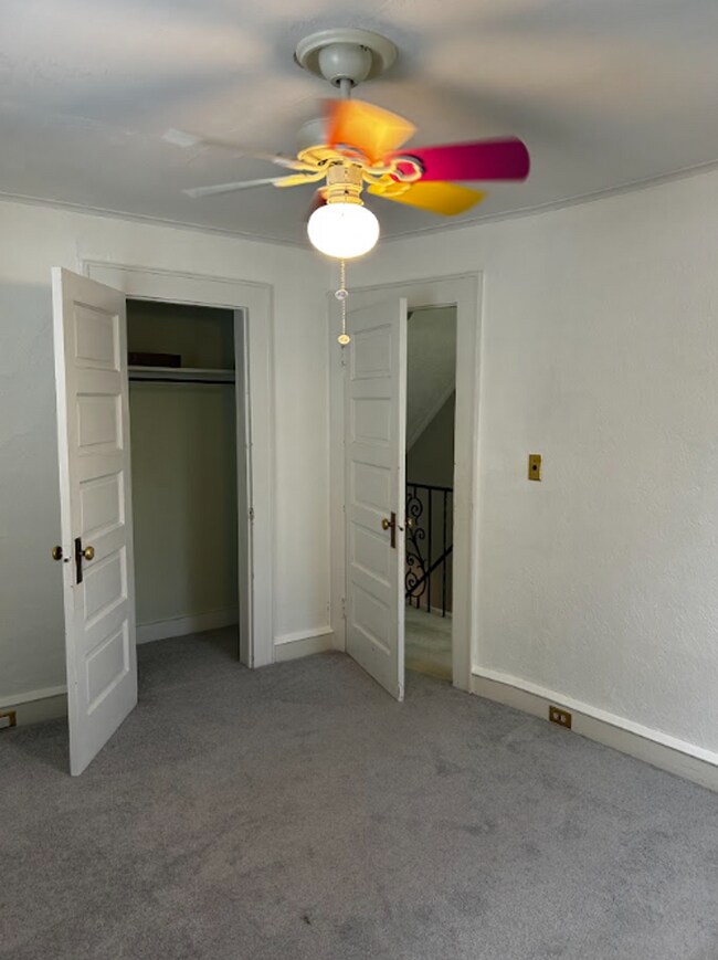 Building Photo - 805-807-807 N Irving Ave