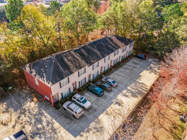 Building Photo - Victory Condominiums