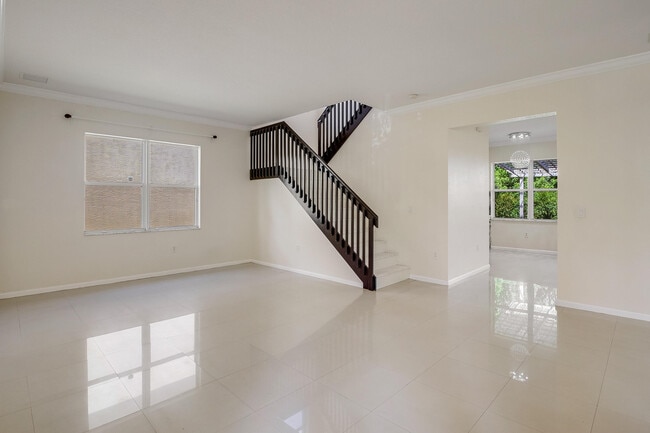 Building Photo - 10208 White Water Lily Way