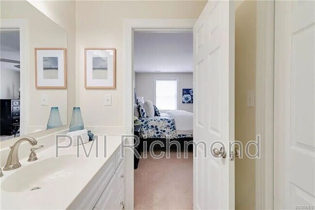 Building Photo - 3010 P St